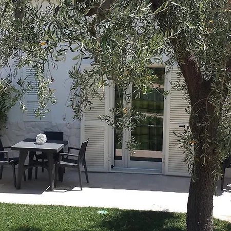 Bed & Breakfast Charming Puglia Simone *